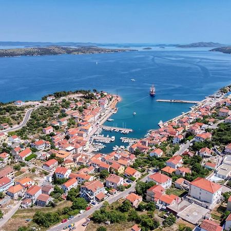 Apartments With A Parking Space Sali, Dugi Otok - 8172 Exterior photo