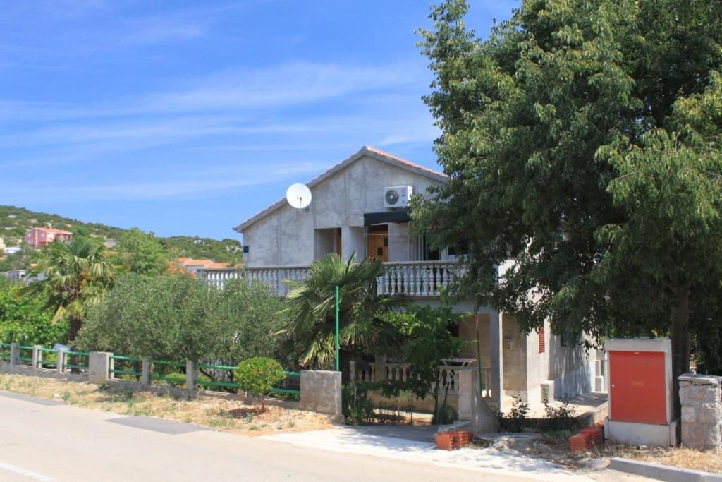 Apartments With A Parking Space Sali, Dugi Otok - 8172 Exterior photo