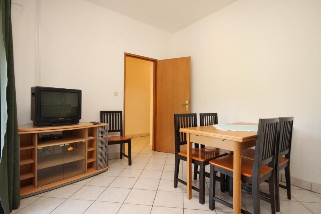 Apartments With A Parking Space Sali, Dugi Otok - 8172 Exterior photo